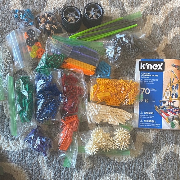 KNEX Classic Constructions Building Set - Multicolor - Picture 1 of 2